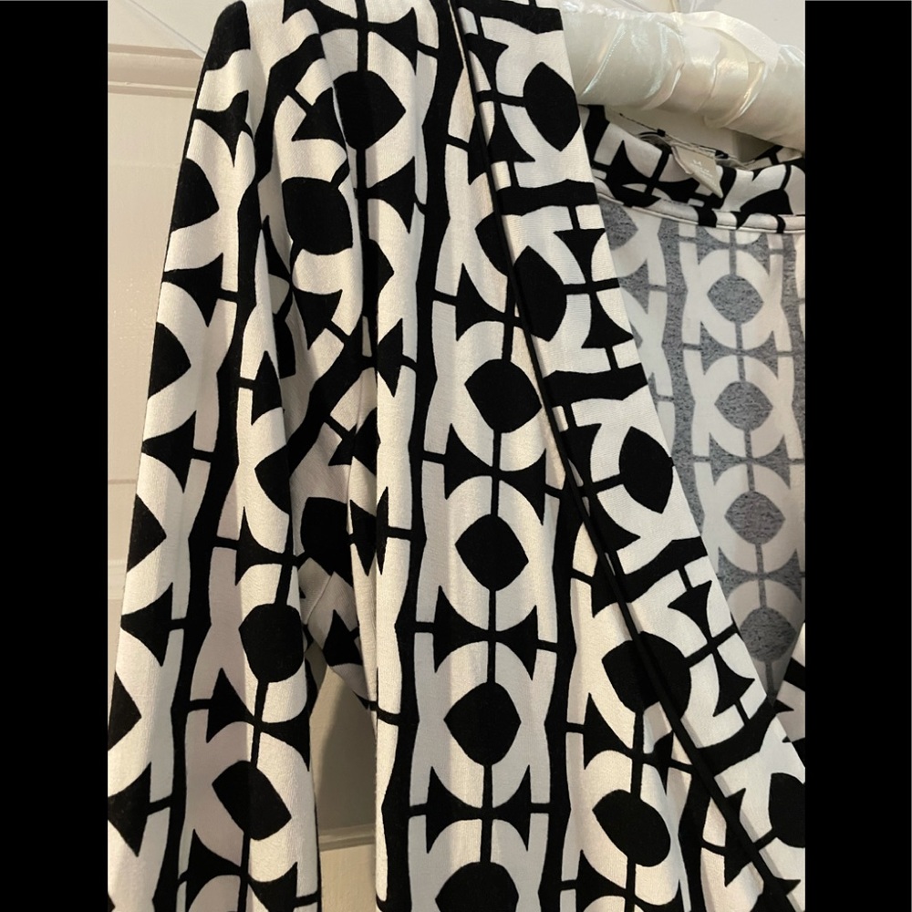 Never Worn Classic Black & White Wraparound Dress - Picture 3 of 3